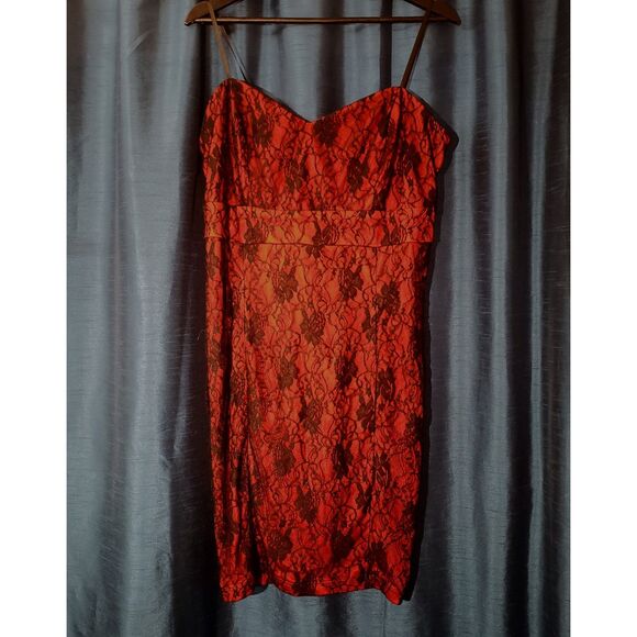 torrid Dresses & Skirts - NWOT Torrid Red/Black Lace Bodycon Dress Sz. 2/18-20 Pinup/Sexy/Rockabilly/Goth